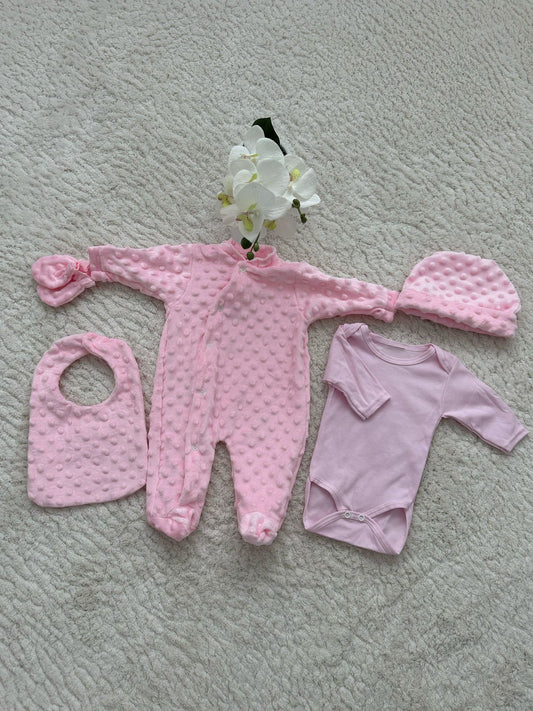 Pyjama en velours tout doux (taille 3 mois) :